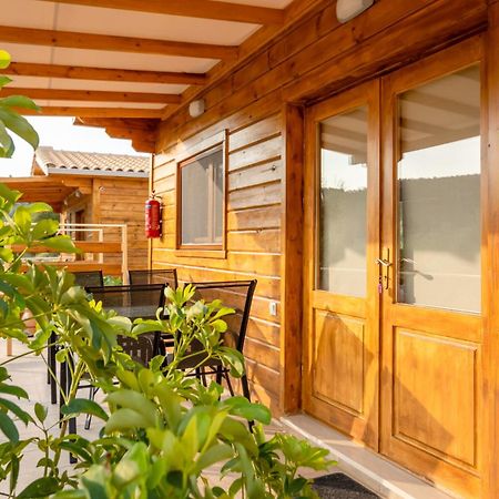 Agrelia Homes Dragano Exteriör bild