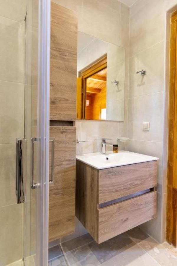 Agrelia Homes Dragano Exteriör bild